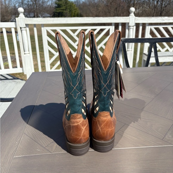 Women’s Ariat Brown and Teal Leather Western Boots - Picture 4 of 6